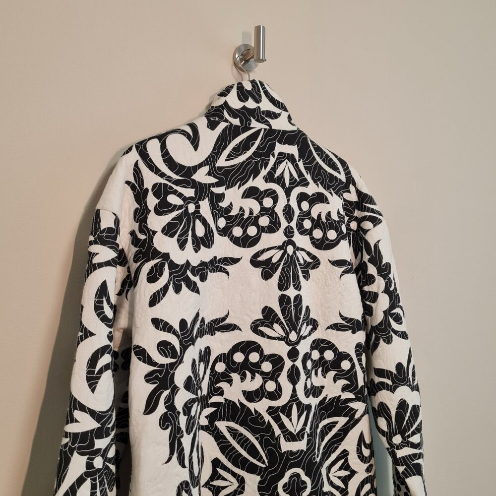 Zara Quilted Cotton Printed Oversized Coat Floral Black White S Blogger Fav - Picture 3 of 9